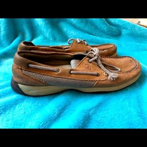Women’s sperrys